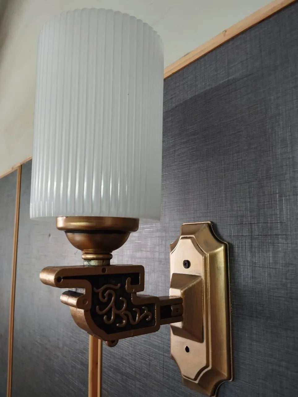 Modern Wall Sconce Light Fixture - Indoor/Outdoor Mounted Lamp